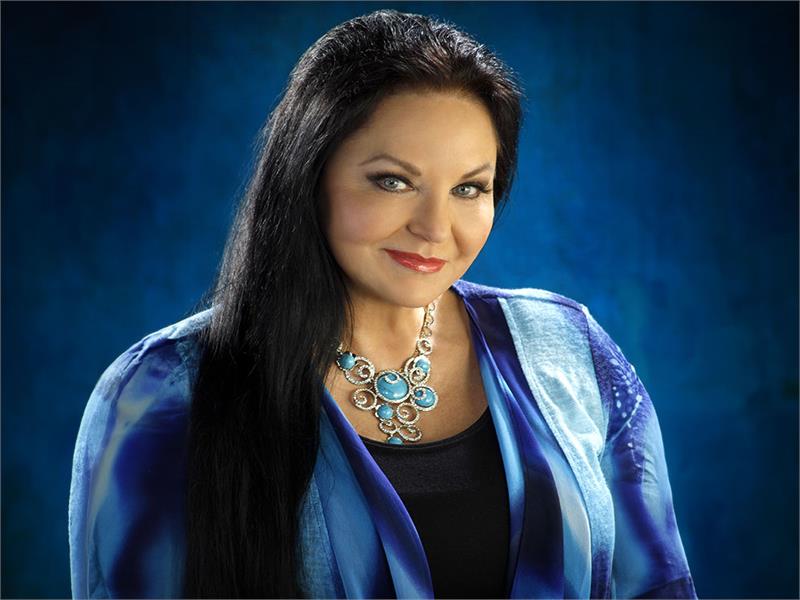 Crystal Gayle in concert Dec 6